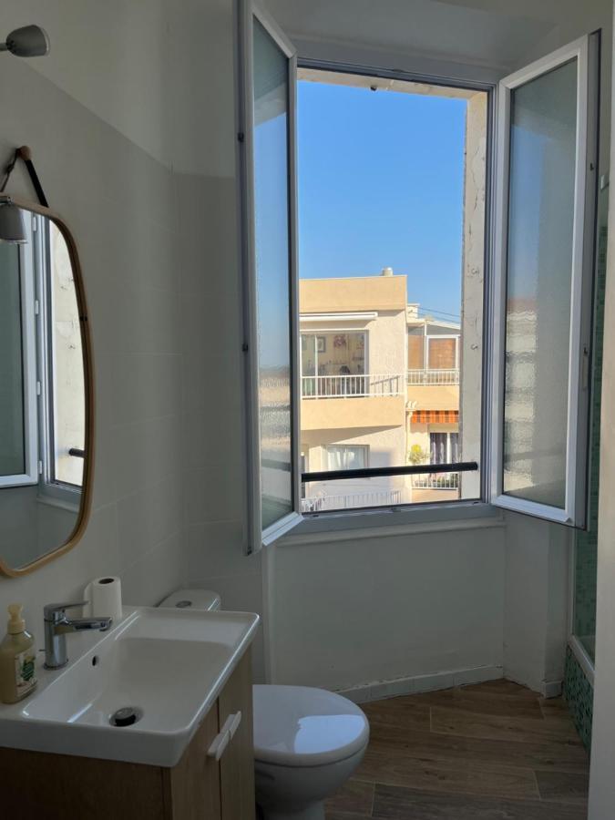 Appartement Hyeres - Centre Ville 3 Chambres 6 Personnes 4Eme Etage Escalier - Sebastien Claire Exterior photo