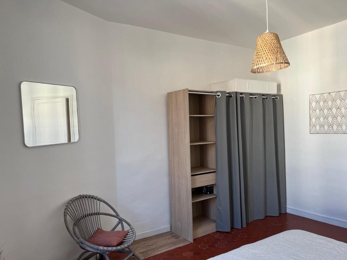 Appartement Hyeres - Centre Ville 3 Chambres 6 Personnes 4Eme Etage Escalier - Sebastien Claire Exterior photo